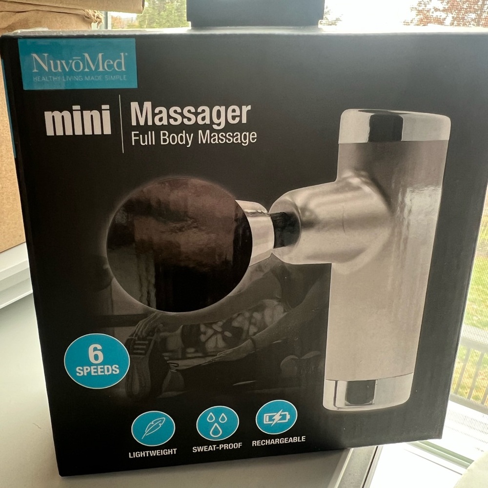 Silver Mini Massager / massage gun